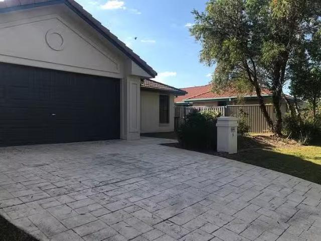 Cheap 4 BR 6 Rushton Court, Merrimac, QLD 4226