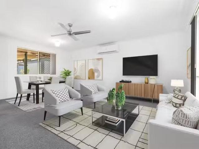 Just in! 4 BR 8 Janelle Court, DECEPTION BAY, QLD 4508 House.