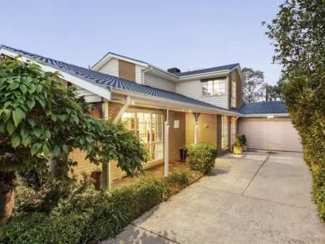 Rental! 4 BR 8 Lyons Place, Doncaster East VIC 3109 House Au.