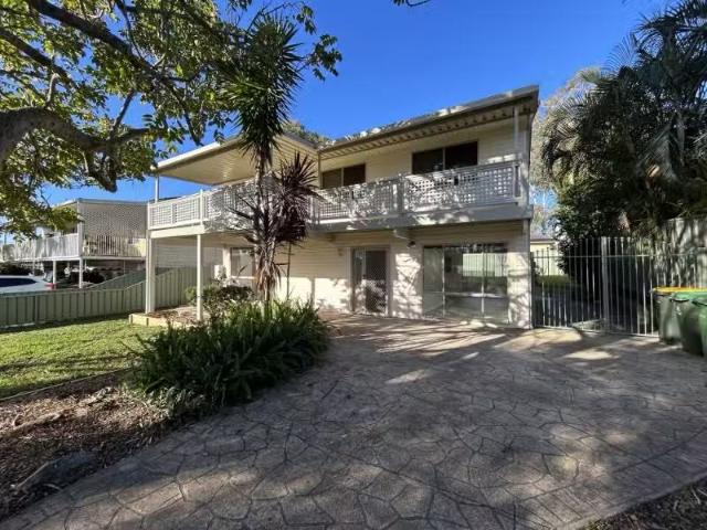 Just in! 4 BR 9 William St, Bonnells Bay House for rent Liste.
