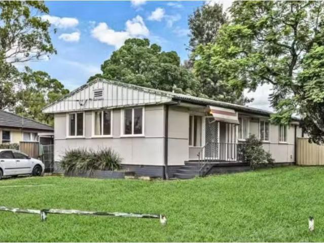 Charming 4 BR 9 Banaro Avenue, WHALAN House for rent Listed b.