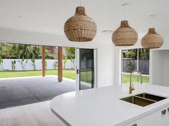 New 4 BR 9 Ireby Court, Mermaid Waters, QLD 4218