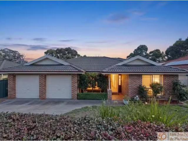 New 4 BR 9 Macadamia Close, Jerrabomberra House for rent List.