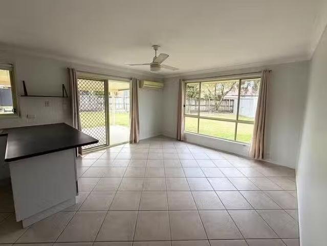 Cheap 4 BR 9 Meadowview Drive, Morayfield, QLD 4506