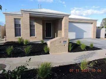 Cheap 4 BR 9 New Street, White Hills, VIC 3550