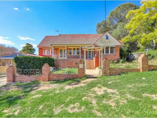 Just in! 4 BR 9 Sowerby Street, Muswellbrook House for rent L.