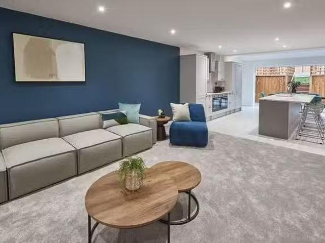 Deal! 4 BR Carr Hill Lane