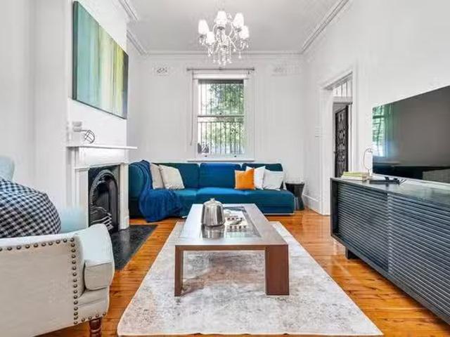 New 4 BR Kent Street