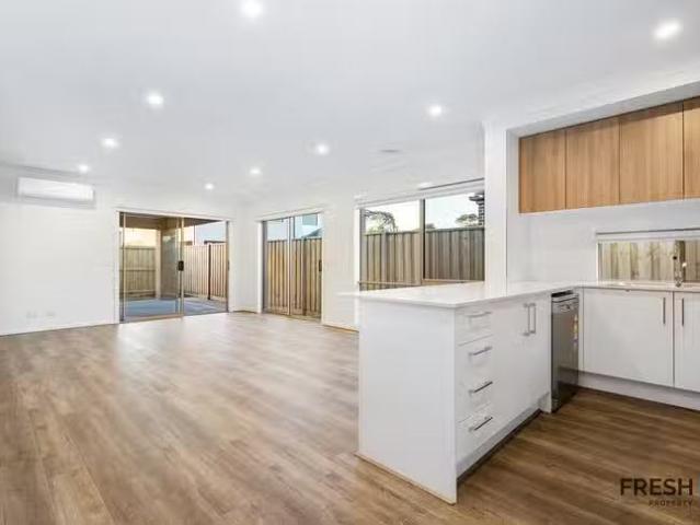 Deal! 4 Greenmount Avenue, Armstrong Creek, VIC 3217