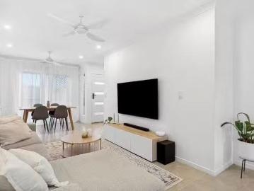 Cozy 4 Farley Street, Baringa, QLD 4551