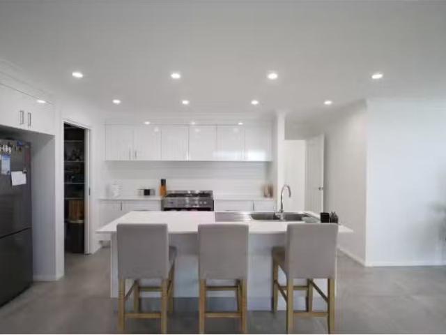 Rental! 4 Joseph Drive, ORANGE House for rent Listed by Prope.