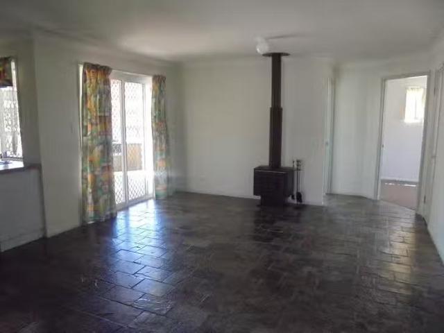 Rental! 4 Jura Street, Brassall, QLD 4305