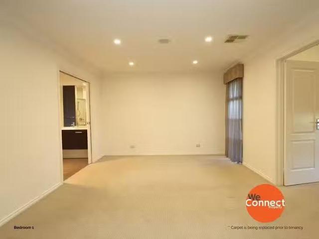 Deal! 4 Wild Orchid Avenue, Aldinga Beach, SA 5173
