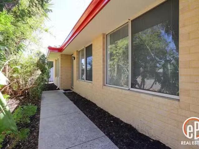Rental! 4 Tudor Court, Parmelia, WA 6167