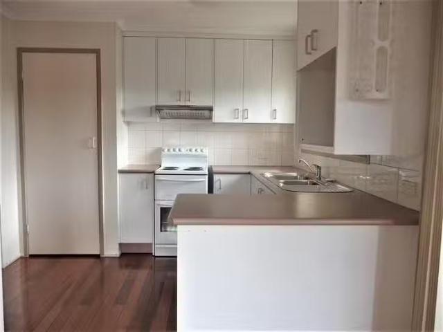 Deal! 4 Ursula Court, Springwood, QLD 4127