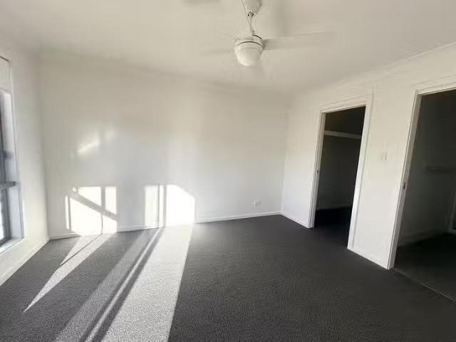Nice 4A Bular Close, Old Bar, NSW 2430