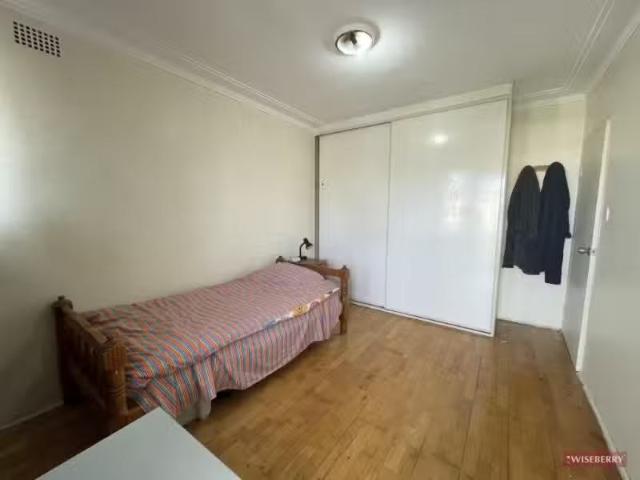 Deal! 5/46 Denman ave, Wiley Park Apartment for rent Listed b.