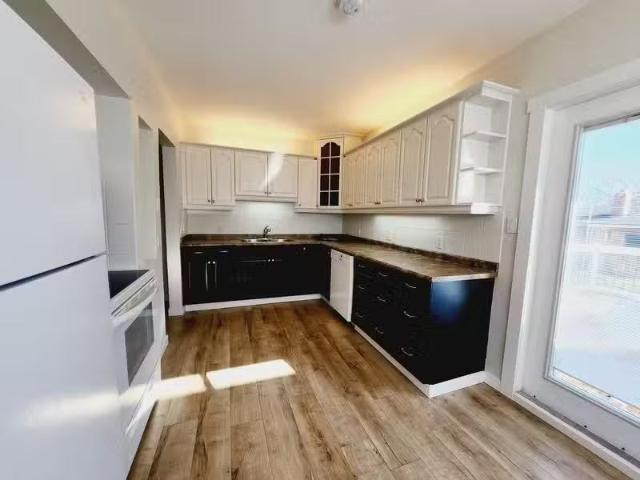 Deal! 55308571 12925 117 St Nw