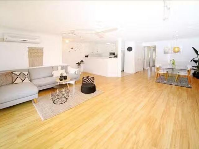 Charming 5/560 Gold Coast Highway, Tugun, QLD 4224