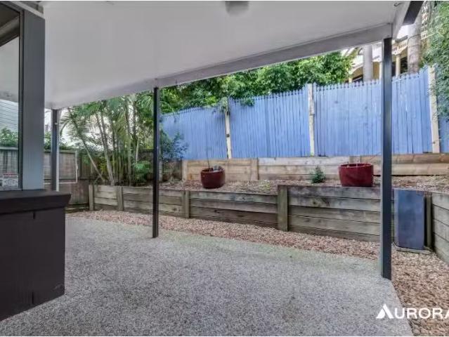 Cozy 5/56 Moreton Street, Norman Park Townhouse for rent List.