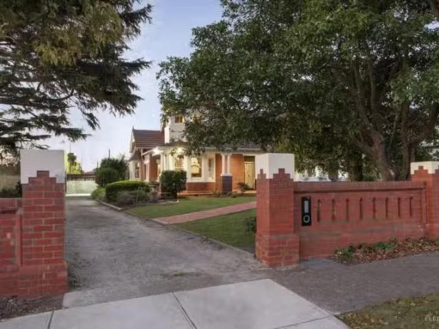 Rental! 55 Bath Road, Glen Iris VIC 3146 House Auction