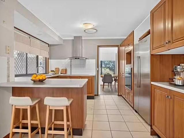 Just in! 55 Kurwongbah Drive, Petrie, QLD 4502