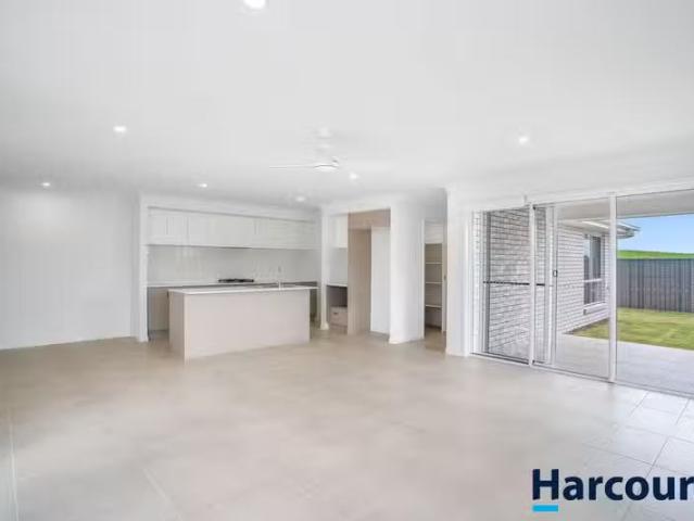 Charming 55a Acacia Avenue, GOONELLABAH, NSW 2480 Duplex for.