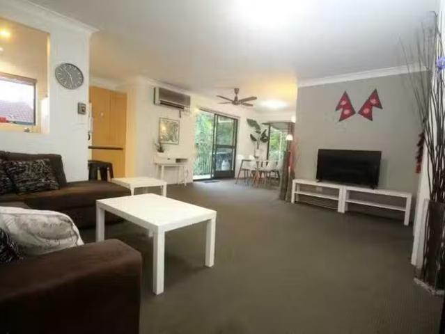 Unique 5/66 Mitre Street, St Lucia, QLD 4067