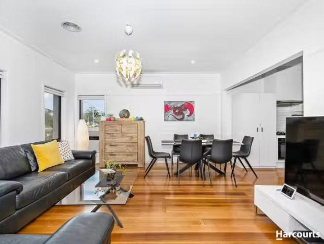 Nice 571 Pascoe Vale Road, Oak Park VIC 3046