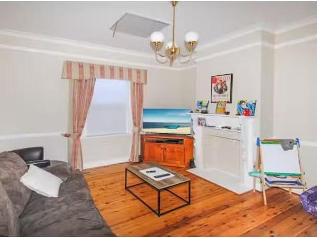 Unique 57 Academy Street, Lithgow House for rent Listed by Va.