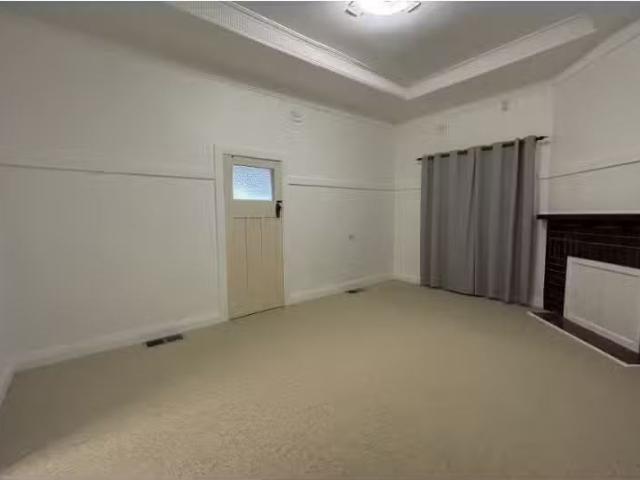 Cozy 57 Jervis Street, Nowra House for rent Listed by Christo.