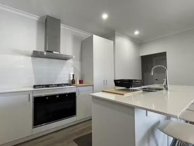 Unique 59 Oceanic Drive, Dawesville, WA 6211