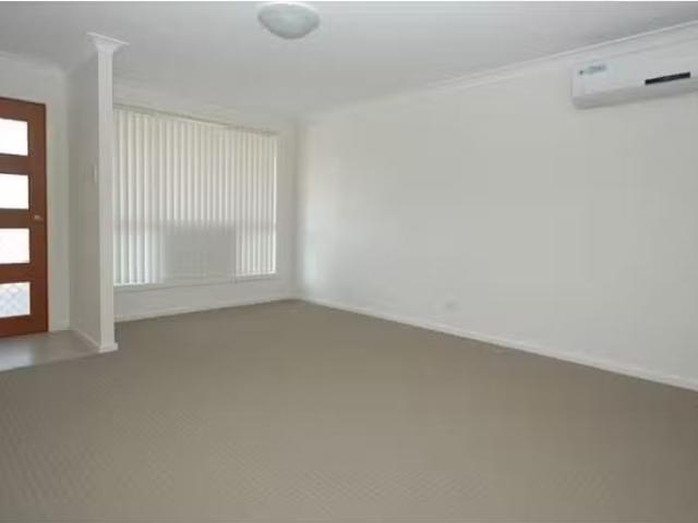 Rental! 59 Currawong Drive, Port Macquarie House for rent Lis.