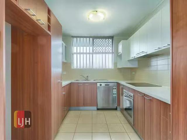 For Rent! 5/9 Lambert Street, Gordon Park, QLD 4031