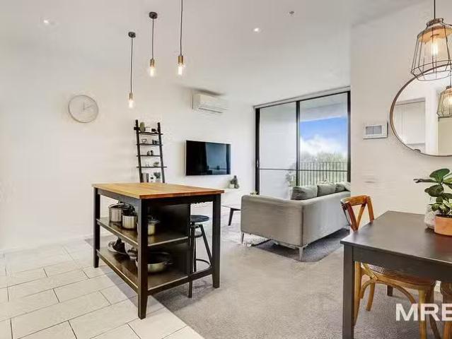 Nice 503/35 Simmons Street, South Yarra, VIC 3141