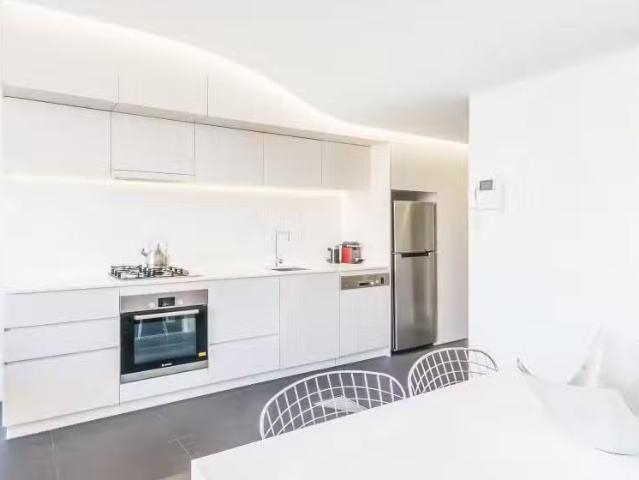 For Rent! 504/25 Edinburgh Avenue, City Apartment for rent Li.