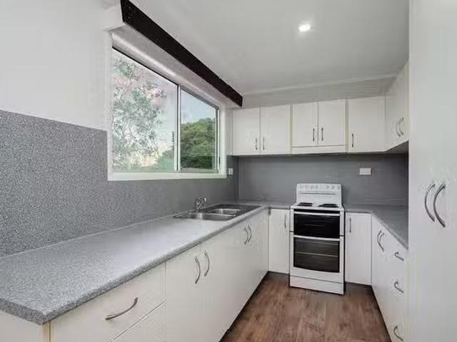 Nice 50 Davies Street, Mount Louisa, QLD 4814