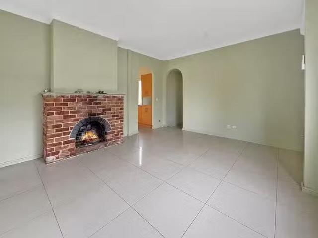 For Rent! 50 Lansdowne Street, Merrylands, NSW 2160