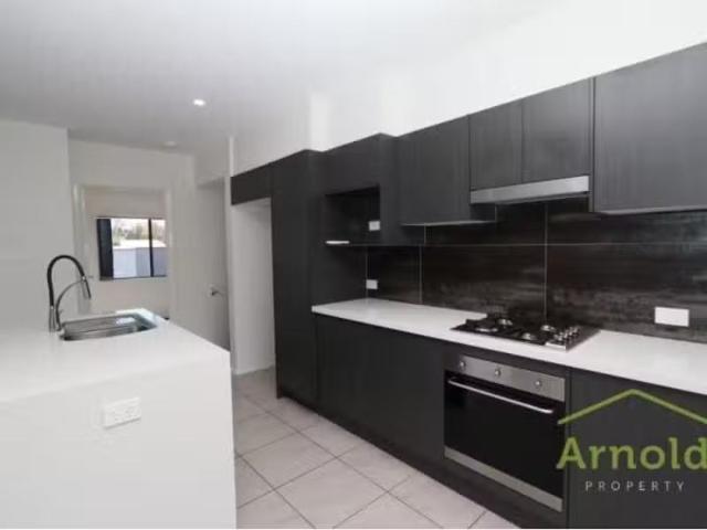 New 5/10 High Street, WARATAH Townhouse for rent Listed by St.