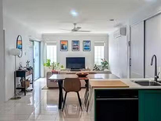 Unique 5/15 Fallon Street, Everton Park, QLD 4053