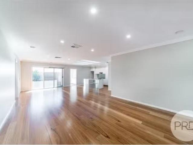 Just in! 51 Durack Circuit, Boorooma House for rent Listed by.