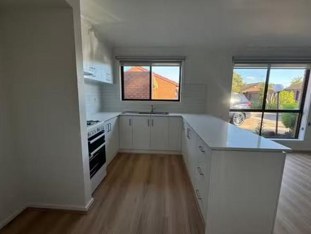 Unique 5/26 28 Buffalo Avenue, Corio, VIC 3214 Unit for Rent