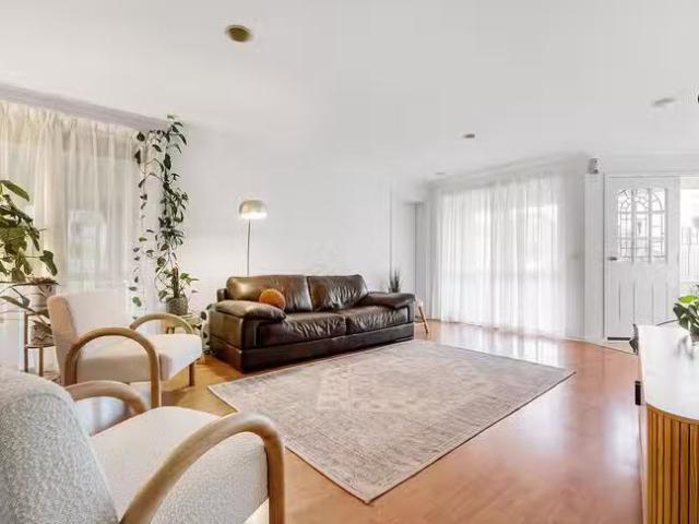 Cheap 52 Veda Avenue, Mount Martha, VIC 3934