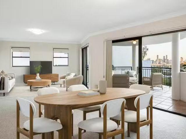 Nice 5/32 Simpsons Road, Bardon, QLD 4065