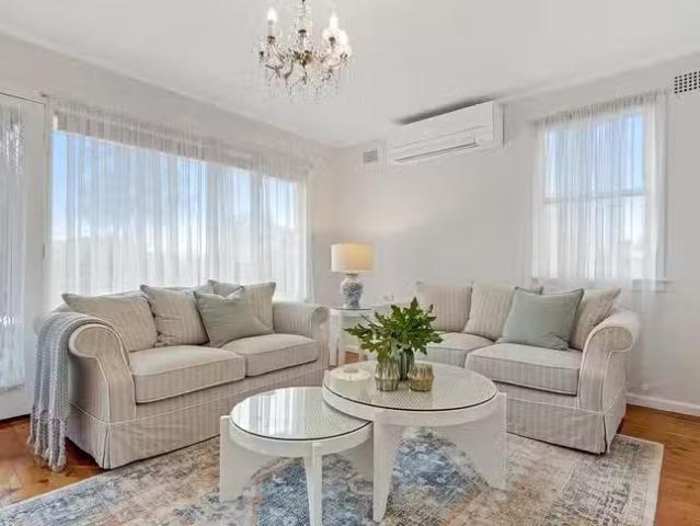 Nice 53 Rowley Street, Pendle Hill, NSW 2145