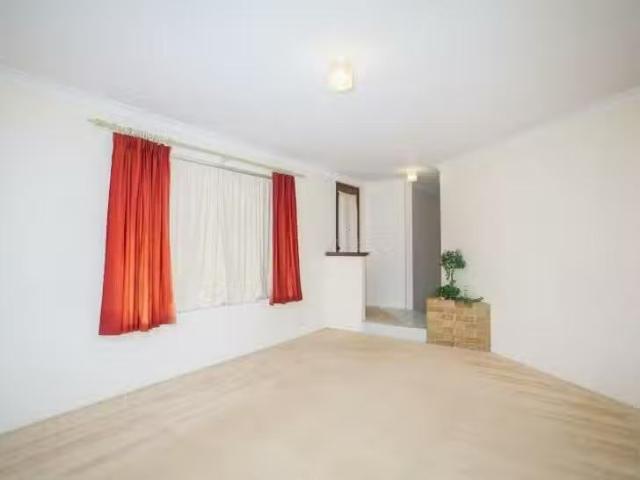 Cozy 5 Cocos Grove, Kiara, WA 6054