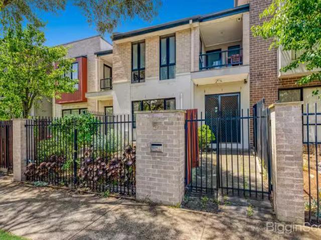 Charming 5 Crefden Street, Maidstone VIC 3012