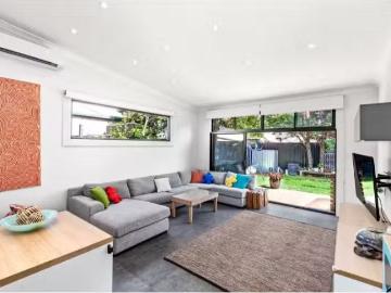 New 5 Aylesbury Street, Botany Townhouse for rent Listed by A.