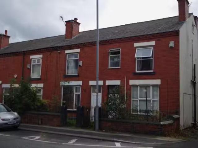 Just in! 5 BA 1 bedroom house share for rent in Plodder Lane.