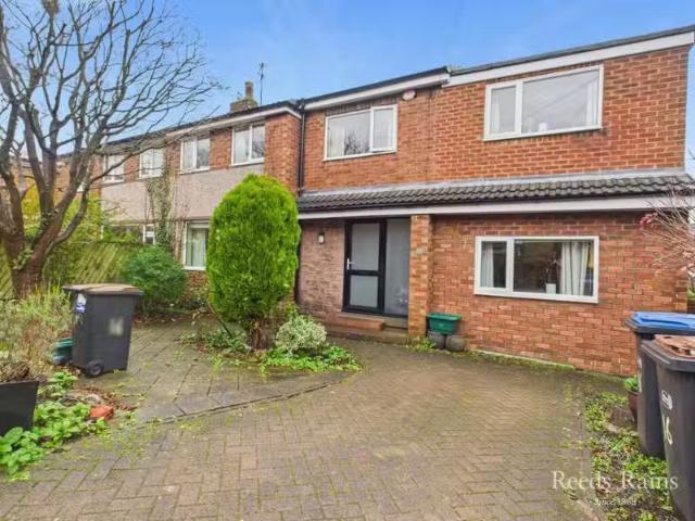 Just in! 5 bedroom semi detached house for rent in Mayorswell.